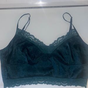 SHEIN EMERALD CROP TOP